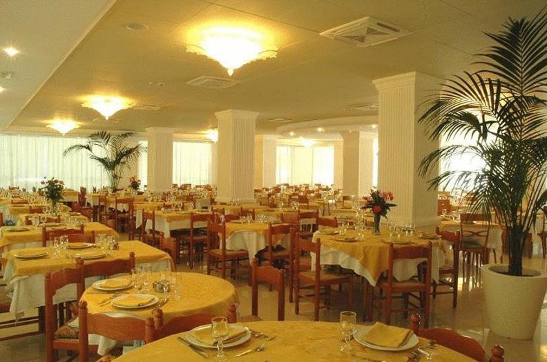 Hotel Roma Residenza Червія Екстер'єр фото