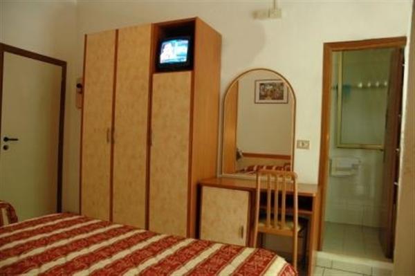 Hotel Roma Residenza Червія Екстер'єр фото